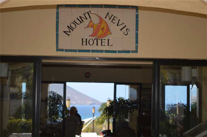 尼维斯山酒店 - Mount Nevis Hotel